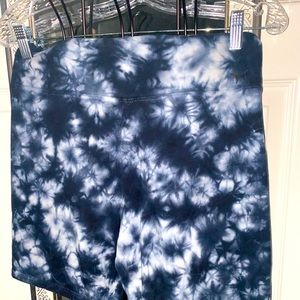 Yoga shorts victoria secrets